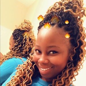 Meet your Posher, Ladeanya
